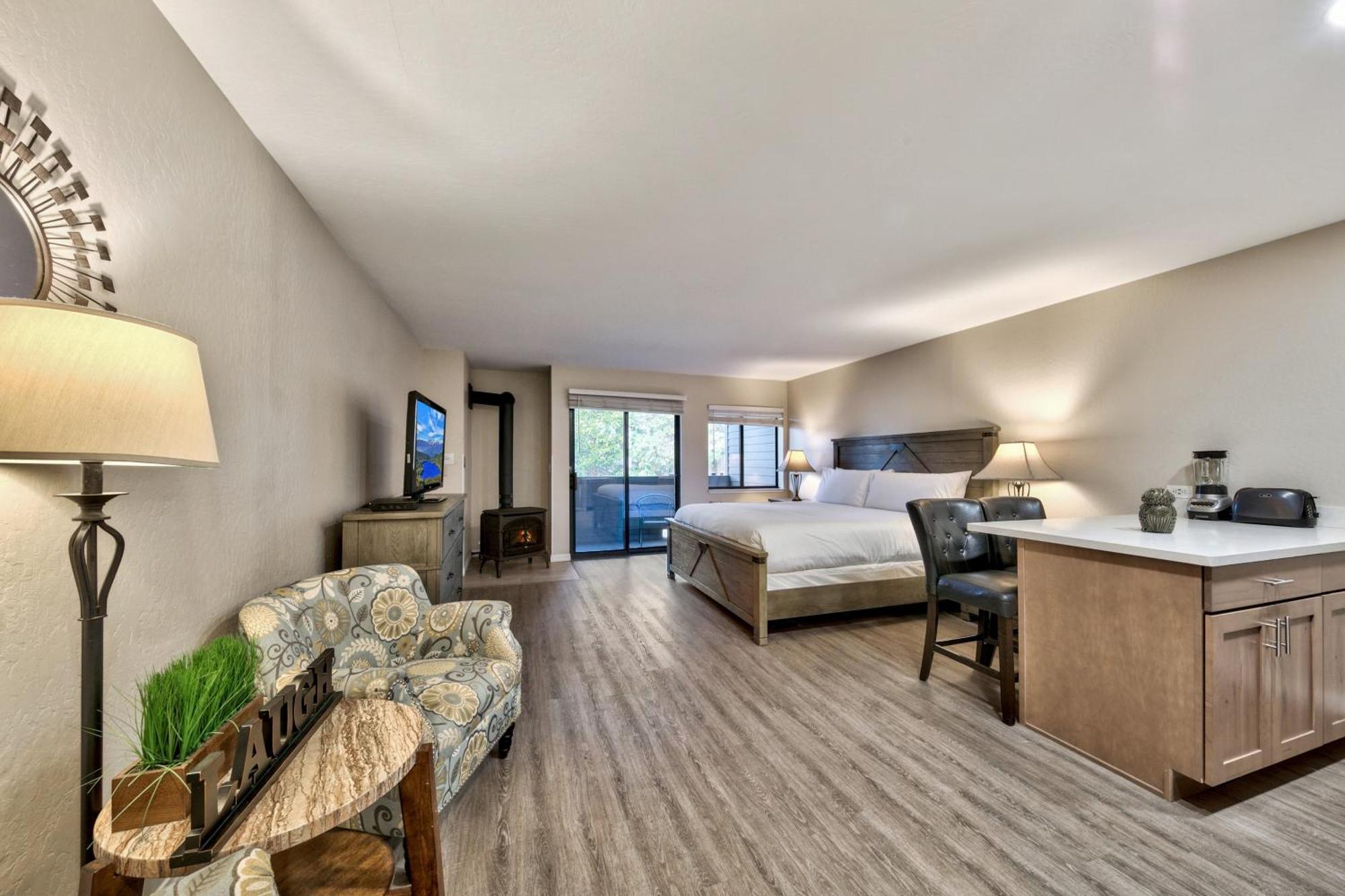 Apartment Lakeland Village 107 Laugh Updated